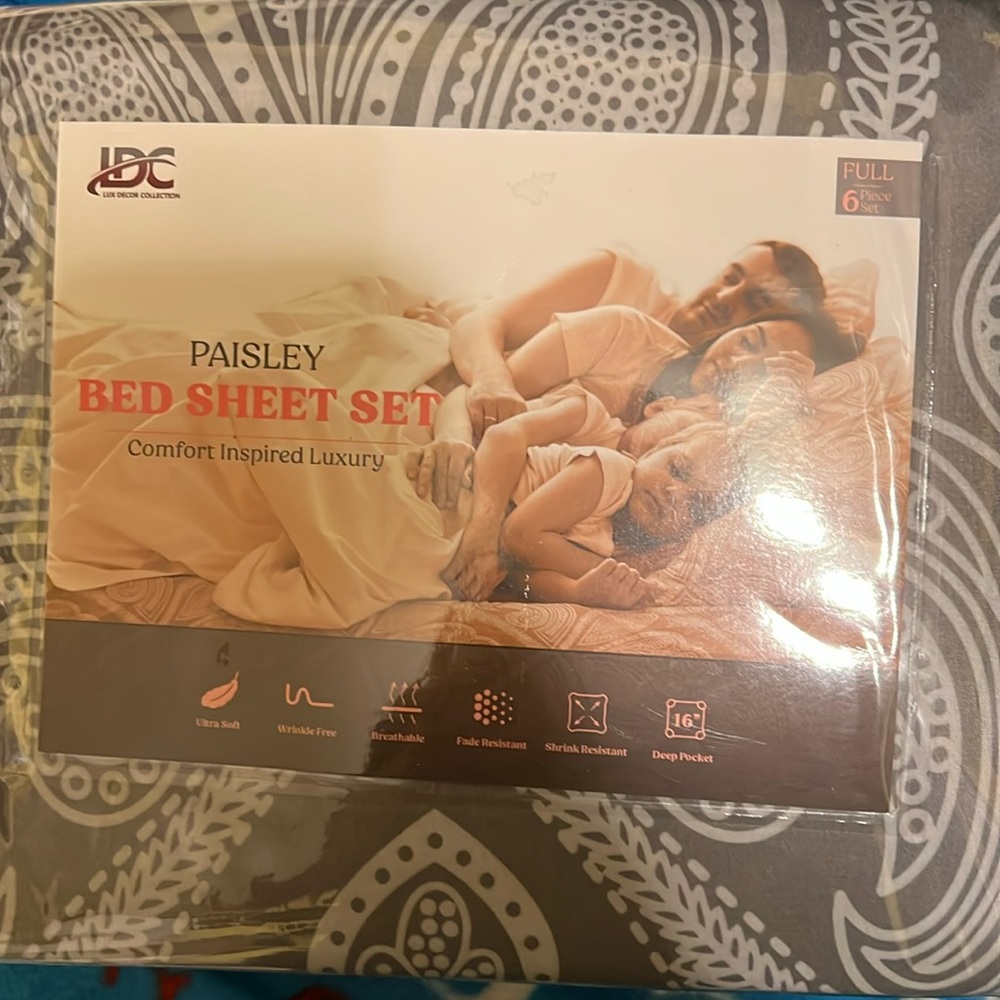 Lux Decor Collection Paisley Bed Sheet Set